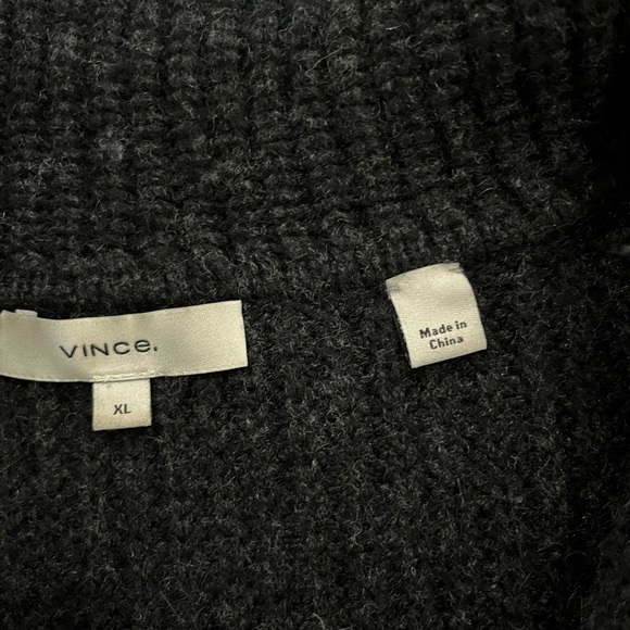 Vince | Cashmere Wool V-Neck Collared Sweater Vest - Picture 8 of 11